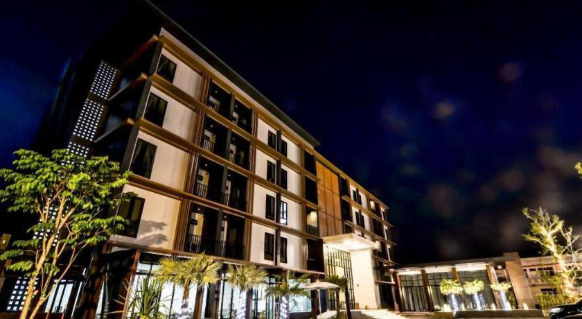 Boondara Boutique Hotel Nakhonphanom Kültér fotó